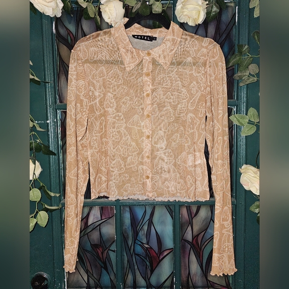 Motel Rocks Keyla Shirt In Tan Mushroom size Large - Picture 4 of 7